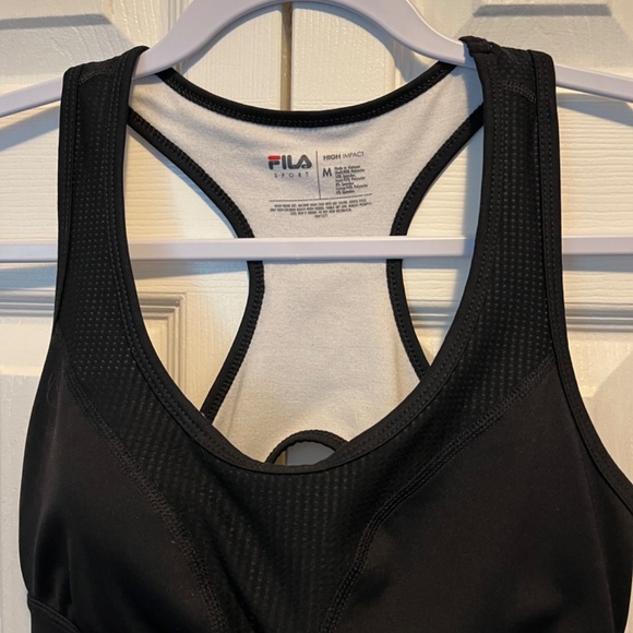 Fila size M running bra - Picture 4 of 11